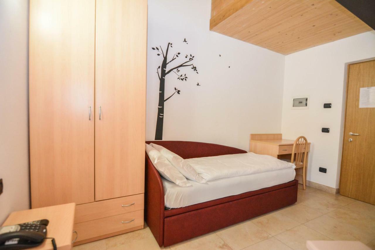 Alpieve Albergo Pieve Pieve Di Ledro Exterior foto